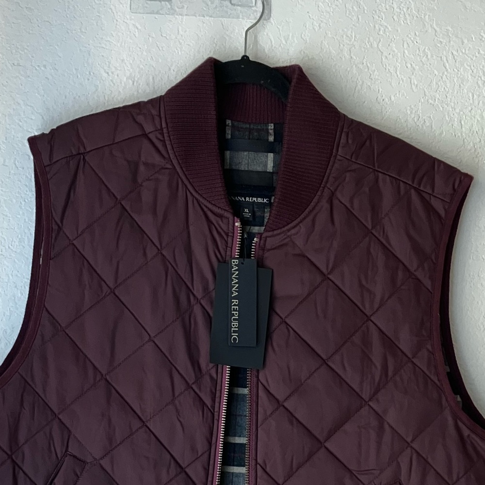 Banana Republic Brick Red Puffer Vest - BRAND NEW